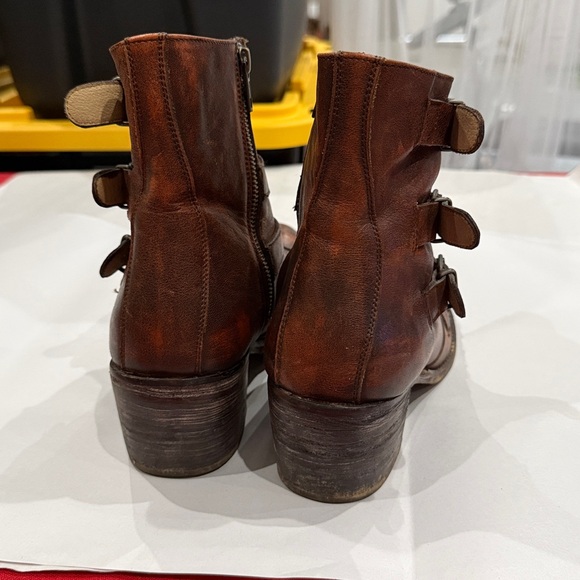 Farylrobin Brown Leather Ankle Boots with Buckle Straps - Picture 4 of 6